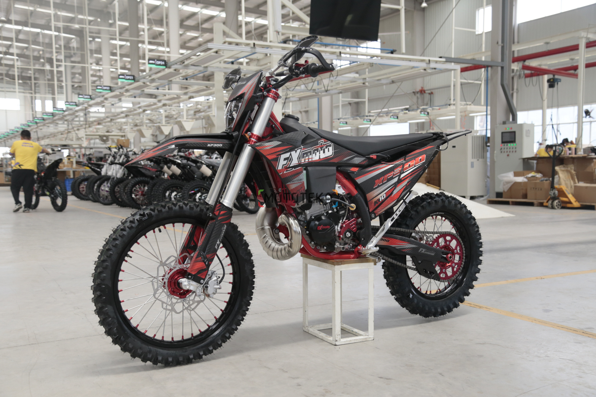 Мотоцикл кроссовый / эндуро FXMOTO XP300 2T чёрный